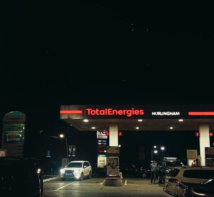 The Crude Paradox: Why Your Fuel Tank is Emptying Even as Oil Markets Cool