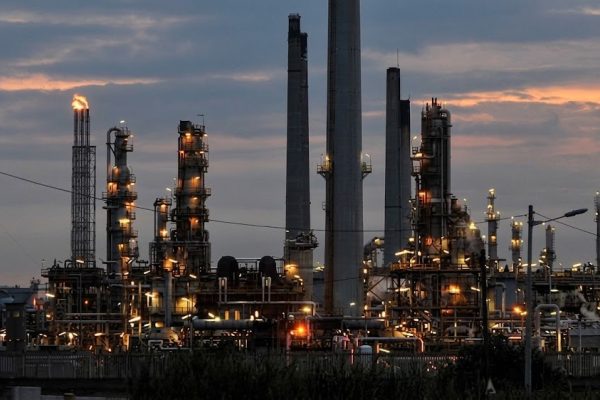 South Africa Eyes $8 Billion Refinery Revival to Cut Fuel Import Dependence